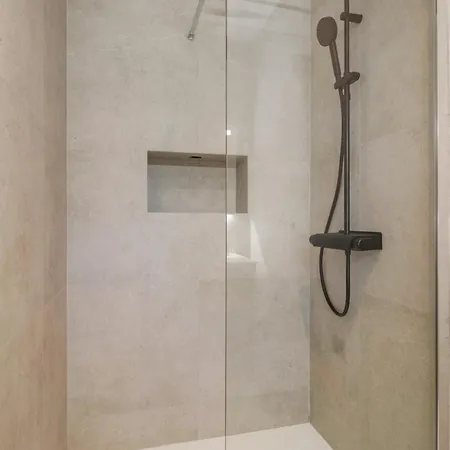 Grand Climatise Bastille - Marais * Paryż