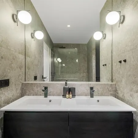 Grand Climatise Bastille - Marais Apartament *